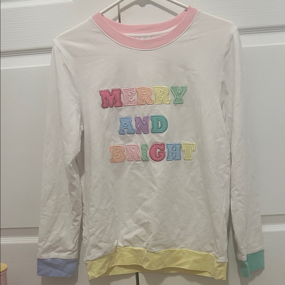 Colorblock Merry and Bright Busy Bee Smock Adult XS crewneck